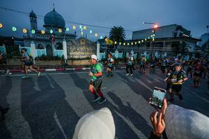 BIB: 
                            <button type="button" onclick="openModal(26232550)" class="btn btn-primary btn-sm float-right btn-popup" data-toggle="modal" data-target=".modal-high-quality">
                        <i class="fas fa-shopping-cart"></i> Add to Cart
                    </button>
                                            <button type="button" onclick="isThisMe(26232550, true)" class="btn btn-success btn-sm float-right btn-popup btn-isme hidden" data-toggle="tooltip" data-placement="bottom" title="นี่คือรูปของคุณใช่ไหม คลิกที่นี่เพื่อเอาเข้าอัลบั้ม">
                        <i class="fas fa-plus"></i> Add to album
                    </button>
                    <button type="button" onclick="isThisMe(26232550, false)" class="btn btn-warning btn-sm float-right btn-popup btn-isnotme hidden">
                        <i class="fas fa-ban"></i> Remove from album
                    </button>